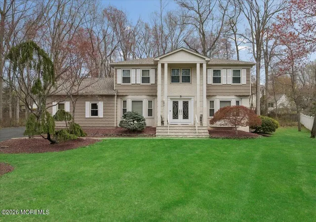 Homes for sale in Manalapan, NJ | 5 Crown Ct, Manalapan, NJ 07726 | MLS# 22610402