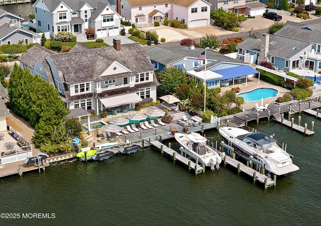 3rd image of 176 Squan Beach Dr, Mantoloking, NJ 08738 | MLS# 22610387