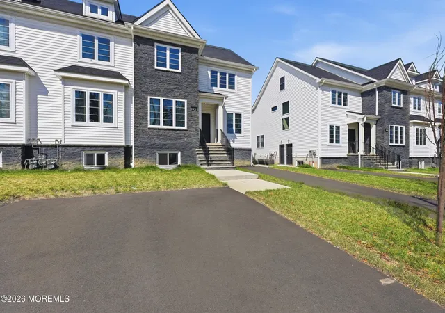 2nd image of 193 Colonial Dr, Lakewood, NJ 08701 | MLS# 22610864
