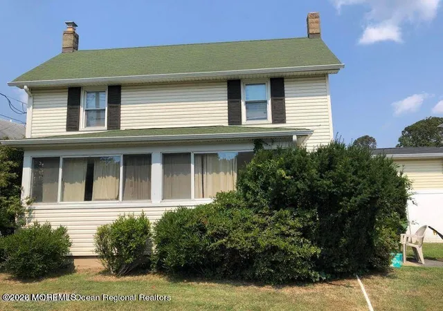 Homes for sale in Oakhurst, NJ | 317 Roosevelt Ave, Oakhurst, NJ 07755 | MLS# 22610536