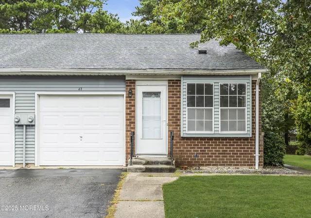 Homes for sale in Whiting, NJ | 4b Pembroke Ln #52, Whiting, NJ 08759 | MLS# 22610557