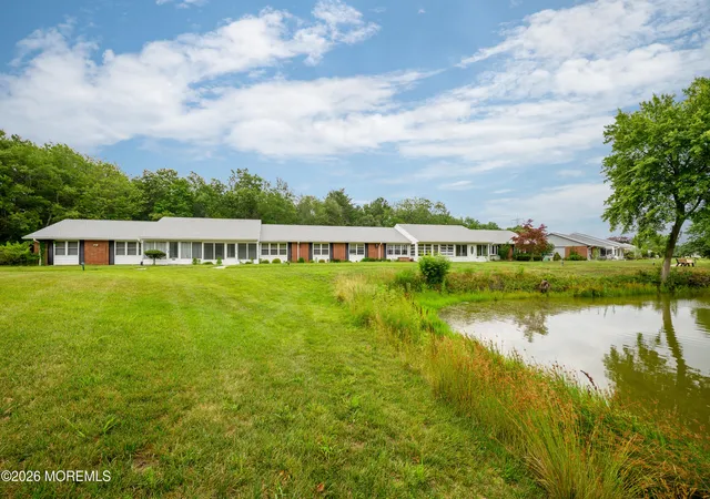 3rd image of 343B Canterbury Ct #1002, Lakewood, NJ 08701 | MLS# 22611784