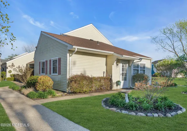 Homes for sale in Barnegat, NJ | 15 S Seas Ct, Barnegat, NJ 08005 | MLS# 22610784