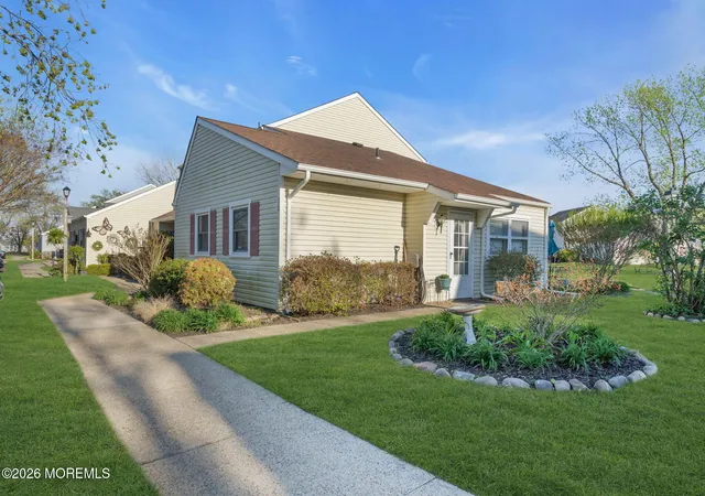 Homes for sale in Barnegat, NJ | 15 S Seas Ct, Barnegat, NJ 08005 | MLS# 22610784