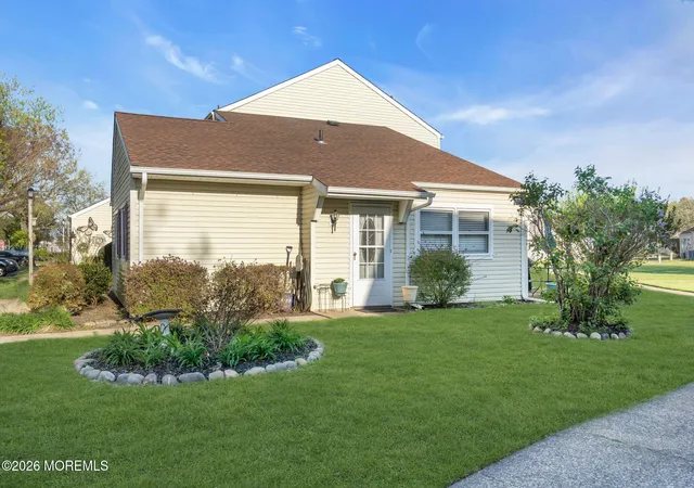 Homes for sale in Barnegat, NJ | 15 S Seas Ct, Barnegat, NJ 08005 | MLS# 22610784