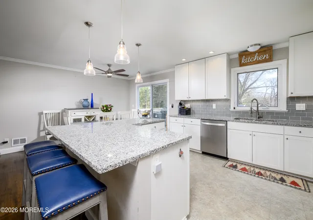 Homes for sale in Manalapan, NJ | 8 Holiday Rd, Manalapan, NJ 07726 | MLS# 22613254