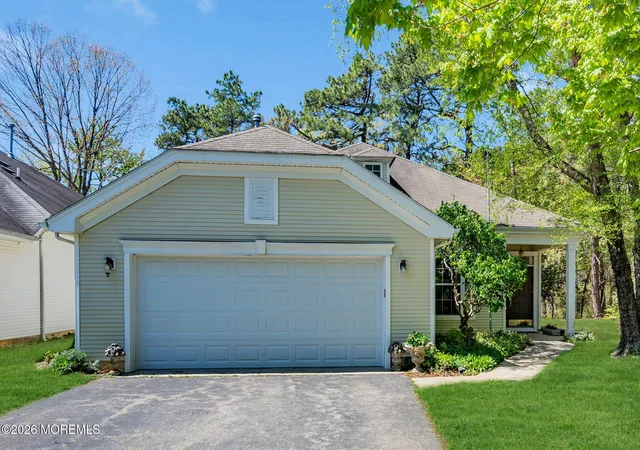 2nd image of 52 Summerwinds Dr, Lakewood, NJ 08701 | MLS# 22612103