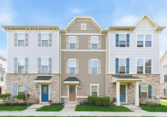 Homes for sale in South Amboy, NJ | 302 Bayside Ct #302, South Amboy, NJ 08879 | MLS# 22611080