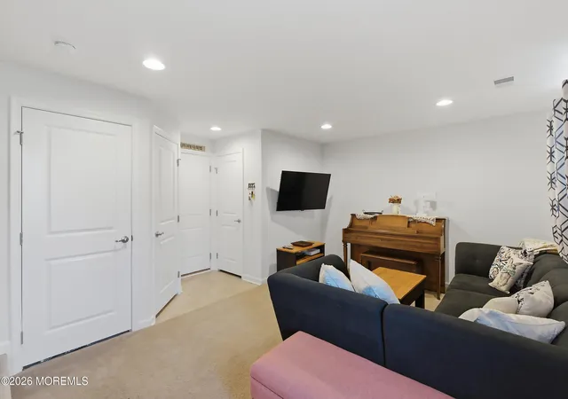 Homes for sale in South Amboy, NJ | 302 Bayside Ct #302, South Amboy, NJ 08879 | MLS# 22611080