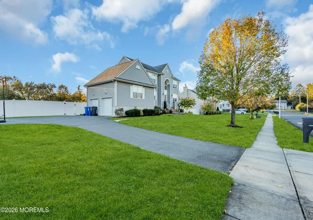 Photo 4 of Sale Pending at 1668 Kalvel Ct, Toms River, NJ 08755 | MLS# 22611063 | Listing updated on 2026-08-30