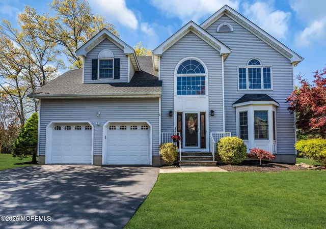 Homes for sale in Tinton Falls, NJ | 68 Periwinkle Cir, Tinton Falls, NJ 07712 | MLS# 22611109