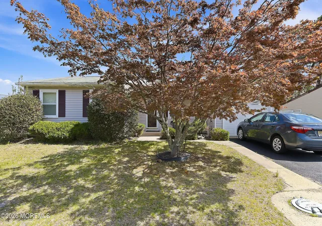 Photo 2 of Single family home for sale at 3 Apple Ln, Whiting, NJ 08759 | MLS# 22611145 | Listing updated on 2026-09-09