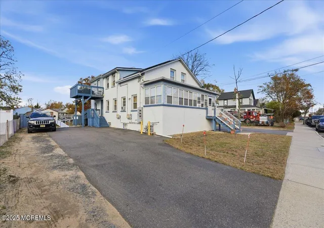 45th image of 233 Broadway, Union Beach, NJ 07735 | MLS# 22611192