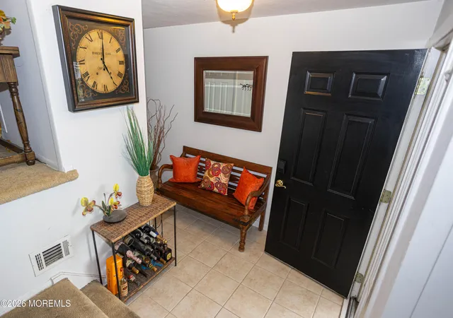 2nd image of 4 Wilmot Rd, Sayreville, NJ 08872 | MLS# 22611164