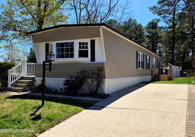 Homes for sale in Barnegat, NJ | 5 Ruth Rd, Barnegat, NJ 08005 | MLS# 22611305