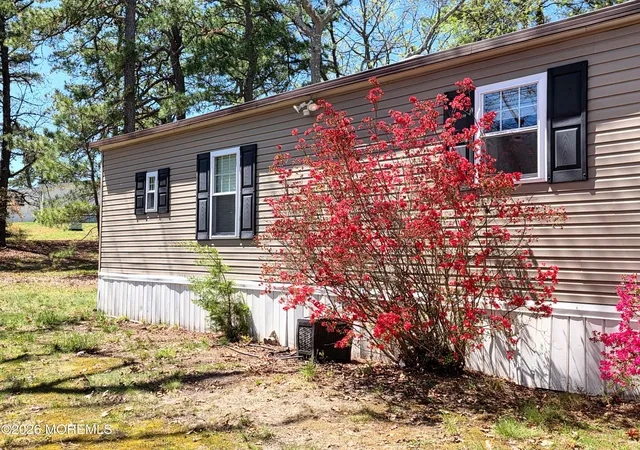 Homes for sale in Barnegat, NJ | 5 Ruth Rd, Barnegat, NJ 08005 | MLS# 22611305