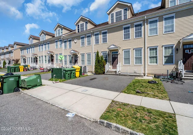 3rd image of 21 Prague Pl, Lakewood, NJ 08701 | MLS# 22612188