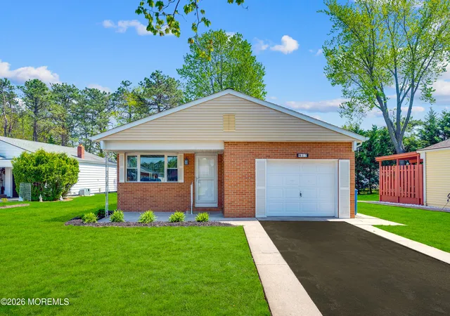 2nd image of 47 Normanton Ct, Toms River, NJ 08757 | MLS# 22611559
