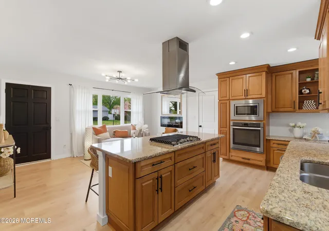 2nd image of 1066 Overlook Dr, Toms River, NJ 08753 | MLS# 22611733