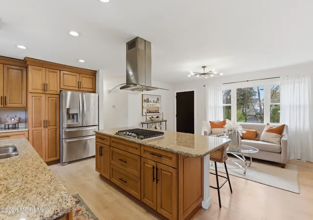 3rd image of 1066 Overlook Dr, Toms River, NJ 08753 | MLS# 22611733