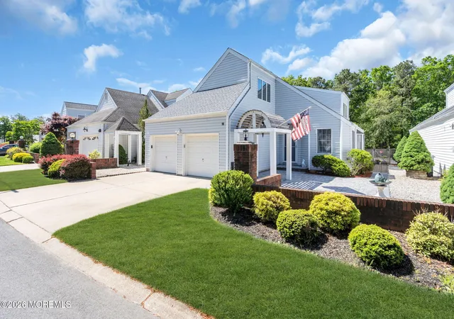 Homes for sale in Manahawkin, NJ | 98 Longwood Dr, Manahawkin, NJ 08050 | MLS# 22617314