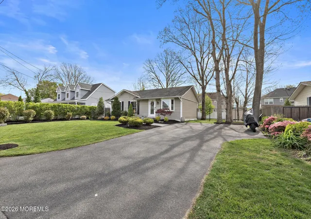Homes for sale in Manahawkin, NJ | 139 Bosun Ave, Manahawkin, NJ 08050 | MLS# 22611623