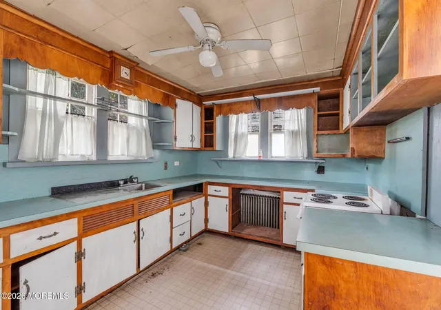 3rd image of 8 Church St, Middletown, NJ 07748 | MLS# 22611649