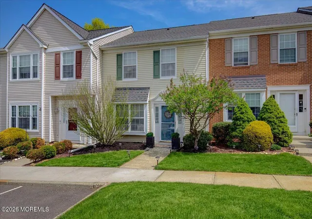 Homes for sale in Freehold, NJ | 19 Haverford Ct #5, Freehold, NJ 07728 | MLS# 22611724