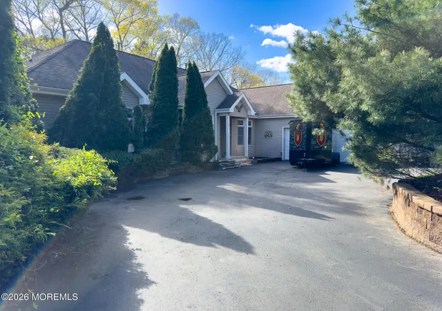 Photo 2 of Single family home for sale at 75 Cannon Blvd, Jackson, NJ 08527 | MLS# 22611840 | Listing updated on 2026-07-27