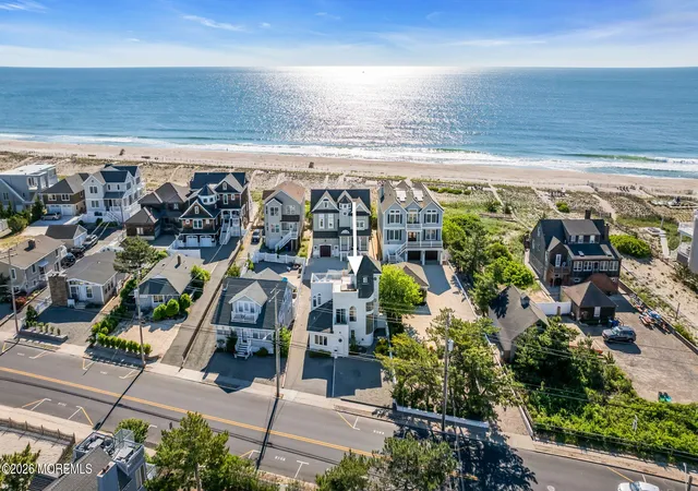 3rd image of 1322 Ocean Ave, Point Pleasant Beach, NJ 08742 | MLS# 22617743