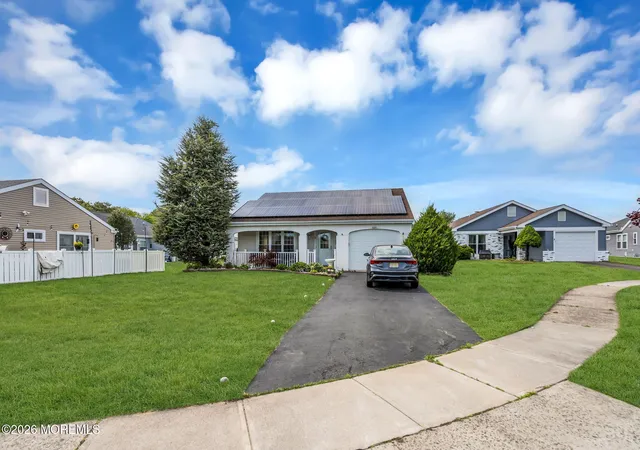 3rd image of 9 Carol Ct, Manchester, NJ 08759 | MLS# 22614386