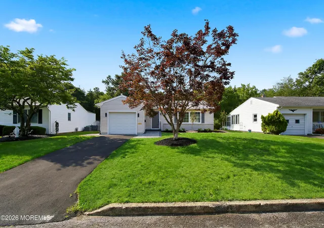 Homes for sale in Toms River, NJ | 1023 E Edgebrook Dr, Toms River, NJ 08757 | MLS# 22619495