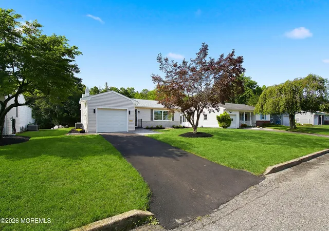 Homes for sale in Toms River, NJ | 1023 E Edgebrook Dr, Toms River, NJ 08757 | MLS# 22619495