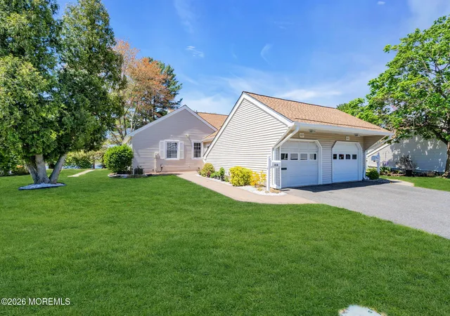 Homes for sale in Freehold, NJ | 81D Parkway Dr, Freehold, NJ 07728 | MLS# 22612067