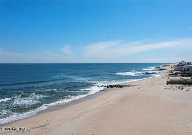 Homes for sale in West Long Branch, NJ | 15 Harbor Ct, West Long Branch, NJ 07764 | MLS# 22611985