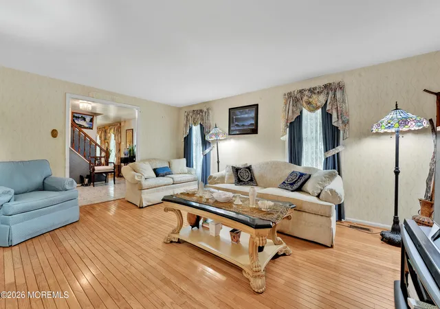 2nd image of 40 Birch Dr, Freehold, NJ 07728 | MLS# 22612184