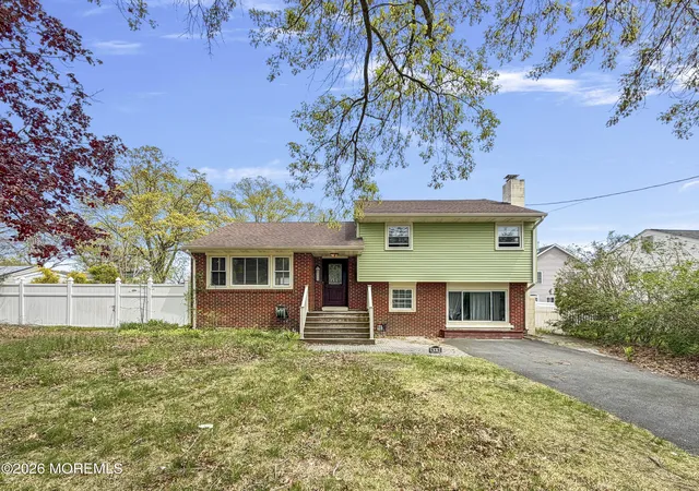 Homes for sale in Toms River, NJ | 515 Hollywood Ave, Toms River, NJ 08753 | MLS# 22612453