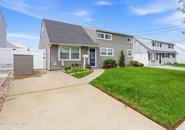 Homes for sale in Carteret, NJ | 93 Marion St, Carteret, NJ 07008 | MLS# 22612181