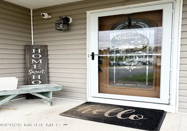 Homes for sale in Manahawkin, NJ | 933 Delta Ln, Manahawkin, NJ 08050 | MLS# 22612236