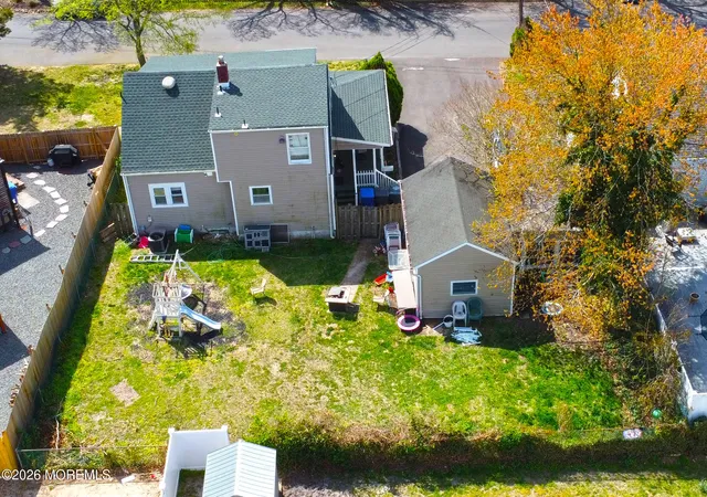Photo 3 of Single family home for sale at 10 Fairway Dr, Toms River, NJ 08753 | MLS# 22612394 | Listing updated on 2026-08-31