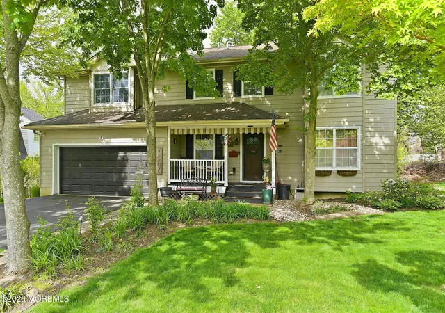 Photo 2 of Single family home for sale at 2 Maiden Ln, Toms River, NJ 08753 | MLS# 22612352 | Listing updated on 2026-08-03
