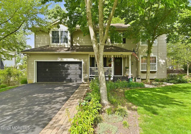 Photo 3 of Single family home for sale at 2 Maiden Ln, Toms River, NJ 08753 | MLS# 22612352 | Listing updated on 2026-08-03