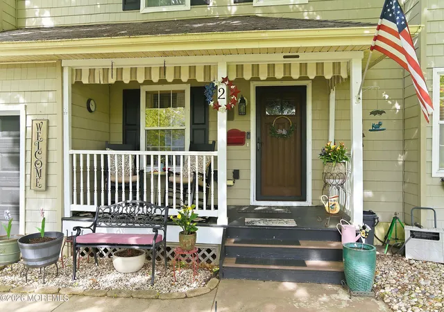 Photo 3 of Single family home for sale at 2 Maiden Ln, Toms River, NJ 08753 | MLS# 22612352 | Listing updated on 2026-08-03