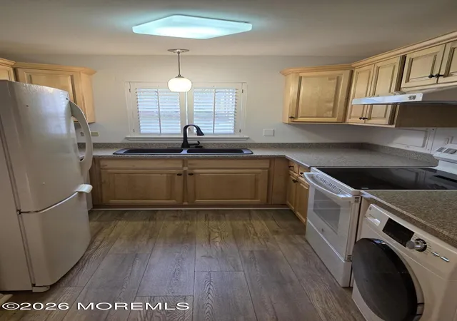 Photo 2 of Single family home for sale at 47 Cambridge Ct #E, Lakewood, NJ 08701 | MLS# 22612439 | Listing updated on 2026-06-05