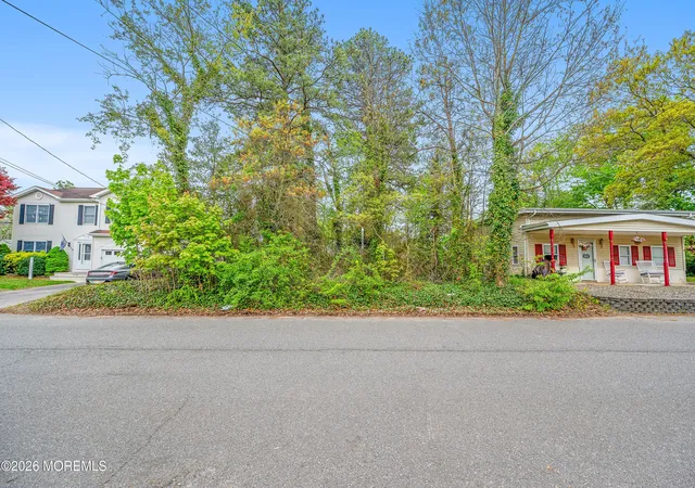 2nd image of 732 Lawrence Ave, Toms River, NJ 08757 | MLS# 22612863