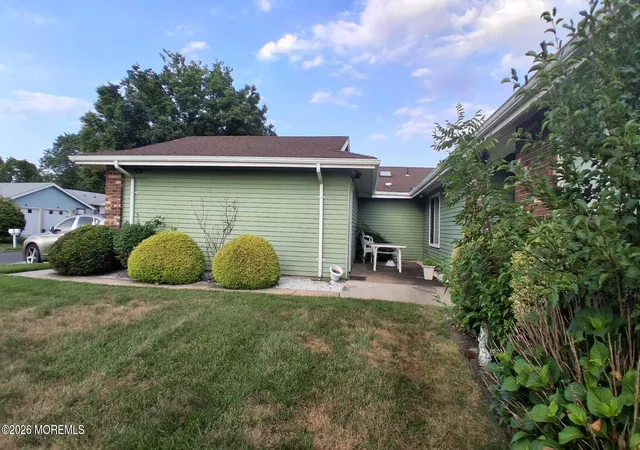 Homes for sale in Monroe, NJ | 332 Quinton Dr #332C, Monroe, NJ 08831 | MLS# 22612616