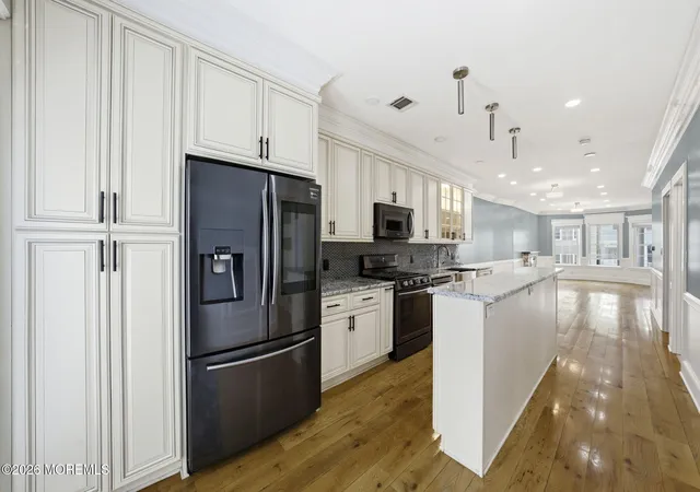 Homes for sale in Jersey City, NJ | 245 Jewett Ave, Jersey City, NJ 07304 | MLS# 22615522