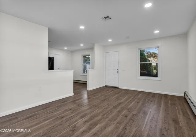 Photo 3 of Single family home for sale at 3 Madras Ct, Toms River, NJ 08757 | MLS# 22612937 | Listing updated on 2026-08-28