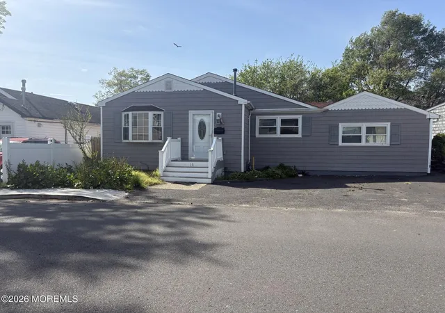 1st image of 15 Saint James Pl, Keansburg, NJ 07734 | MLS# 22613126
