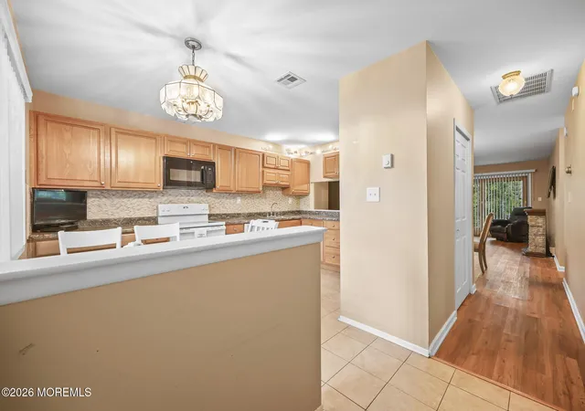 Homes for sale in Manalapan, NJ | 220 Medford Ct #C, Manalapan, NJ 07726 | MLS# 22614040